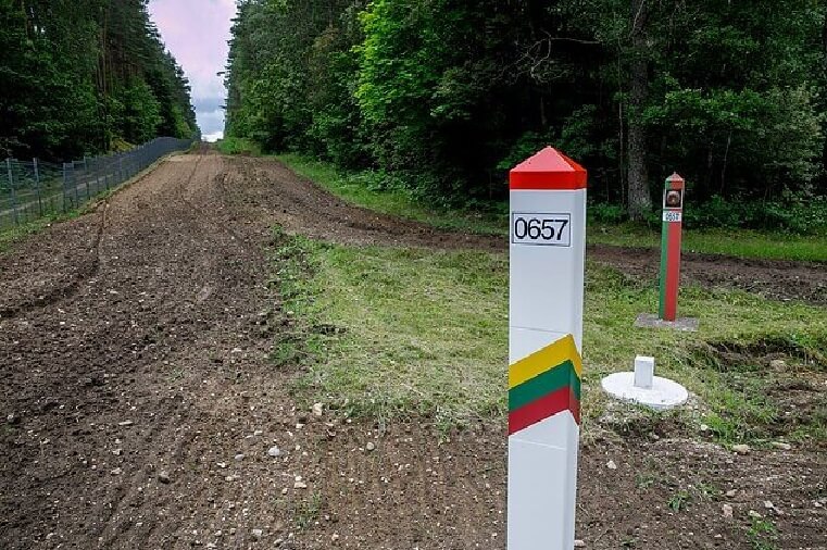 A photo of the Lithuanian-Belarusian border published by LRT back in 2020