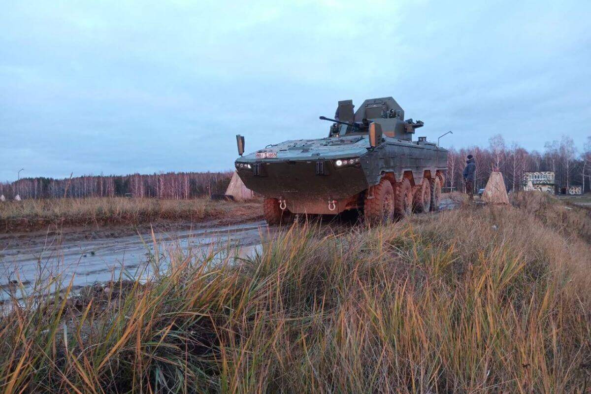 A new Belarusian armored personnel carrier is being tested