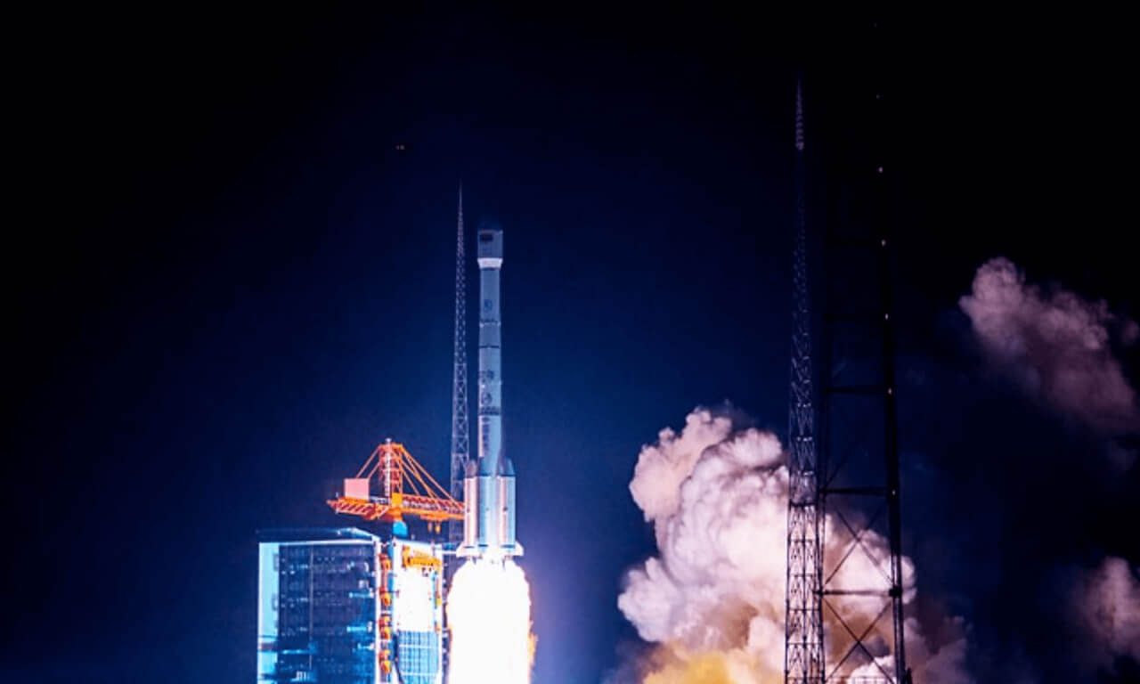 Launch of Belintersat-1/ChinaSat-15 satellite from a spaceport in China, 2016